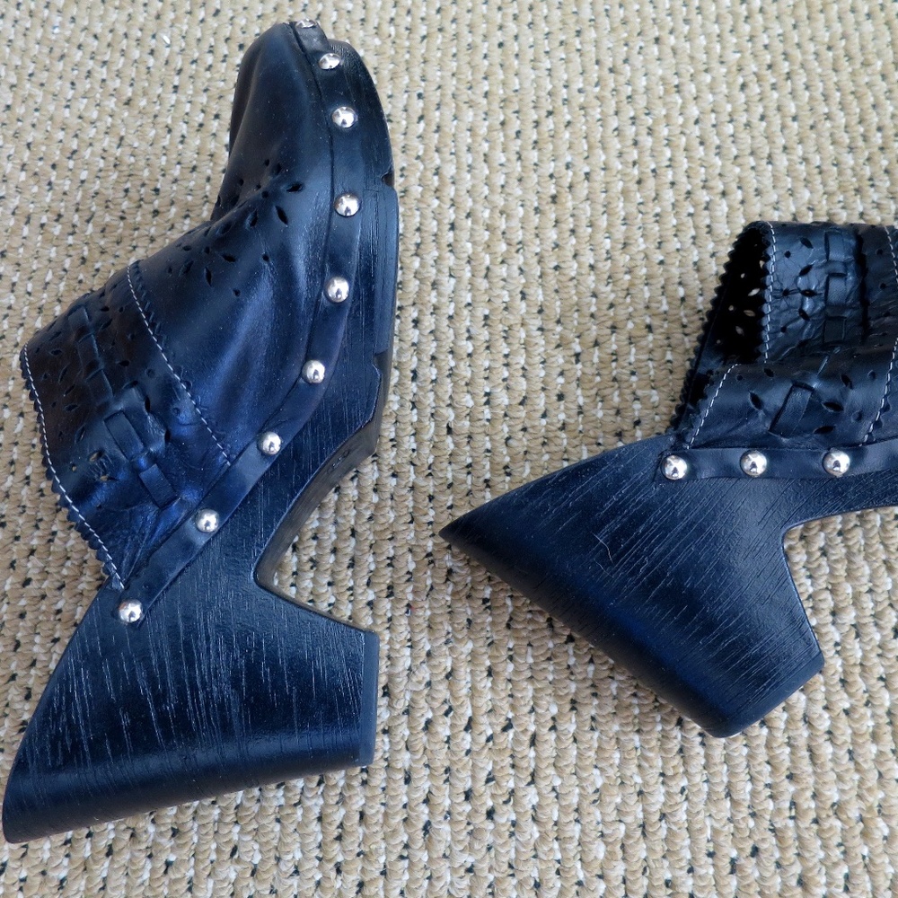 Y2K Laser Cut LEATHER Slides Black EU 39 Handcrafted BOHO CHIC!